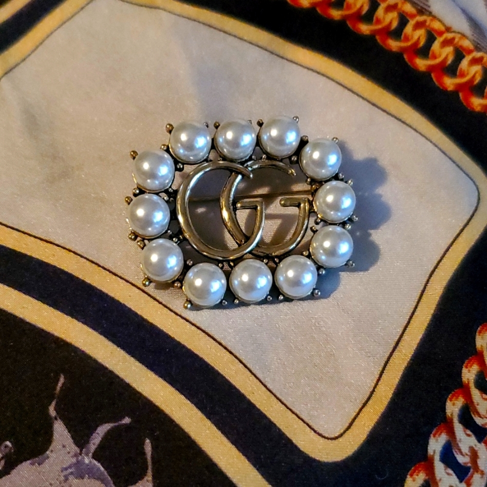 Brooch